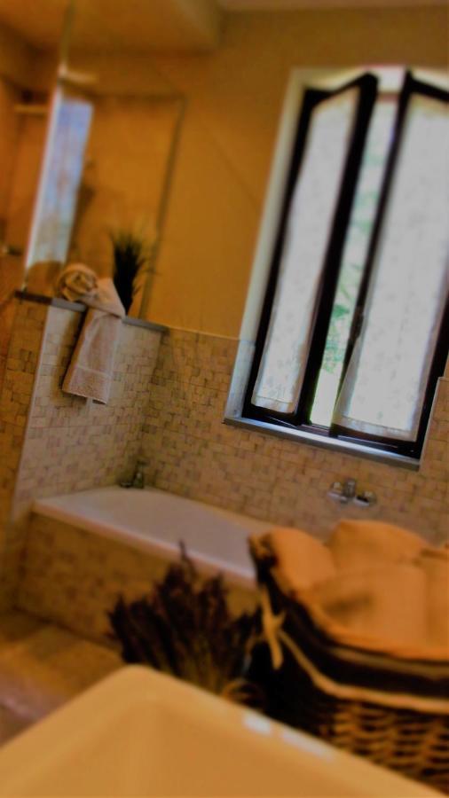 Vila Le Bricolle Viggiù Exteriér fotografie